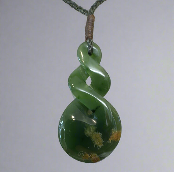 Te Wahi Pounamu Flower Jade Double Pikorua 52mm